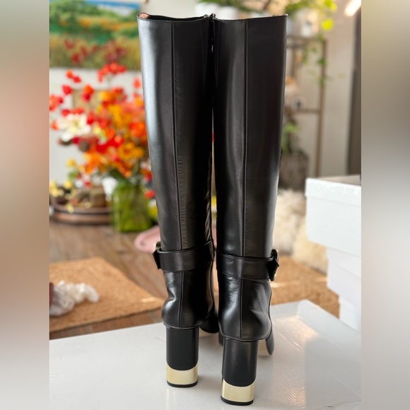 Black Knee High Leather Boots with Gold detail buckle and heel! Soft leather - Picture 4 of 10